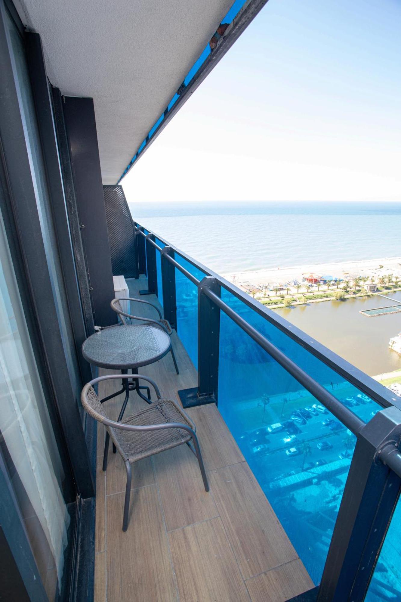 Luxsor & Gorgeous Sea Vlews Batumi Exterior foto