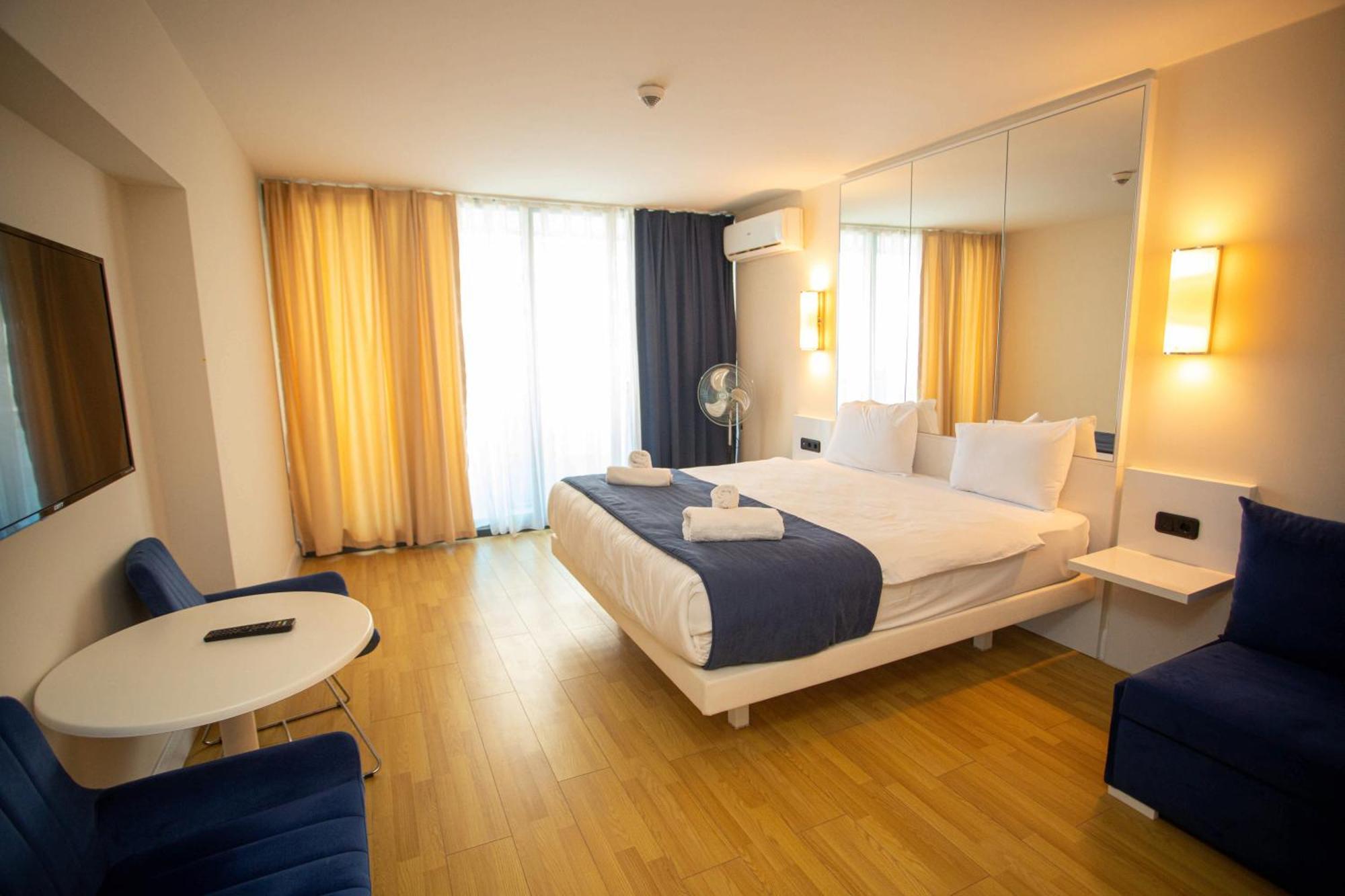Luxsor & Gorgeous Sea Vlews Batumi Exterior foto