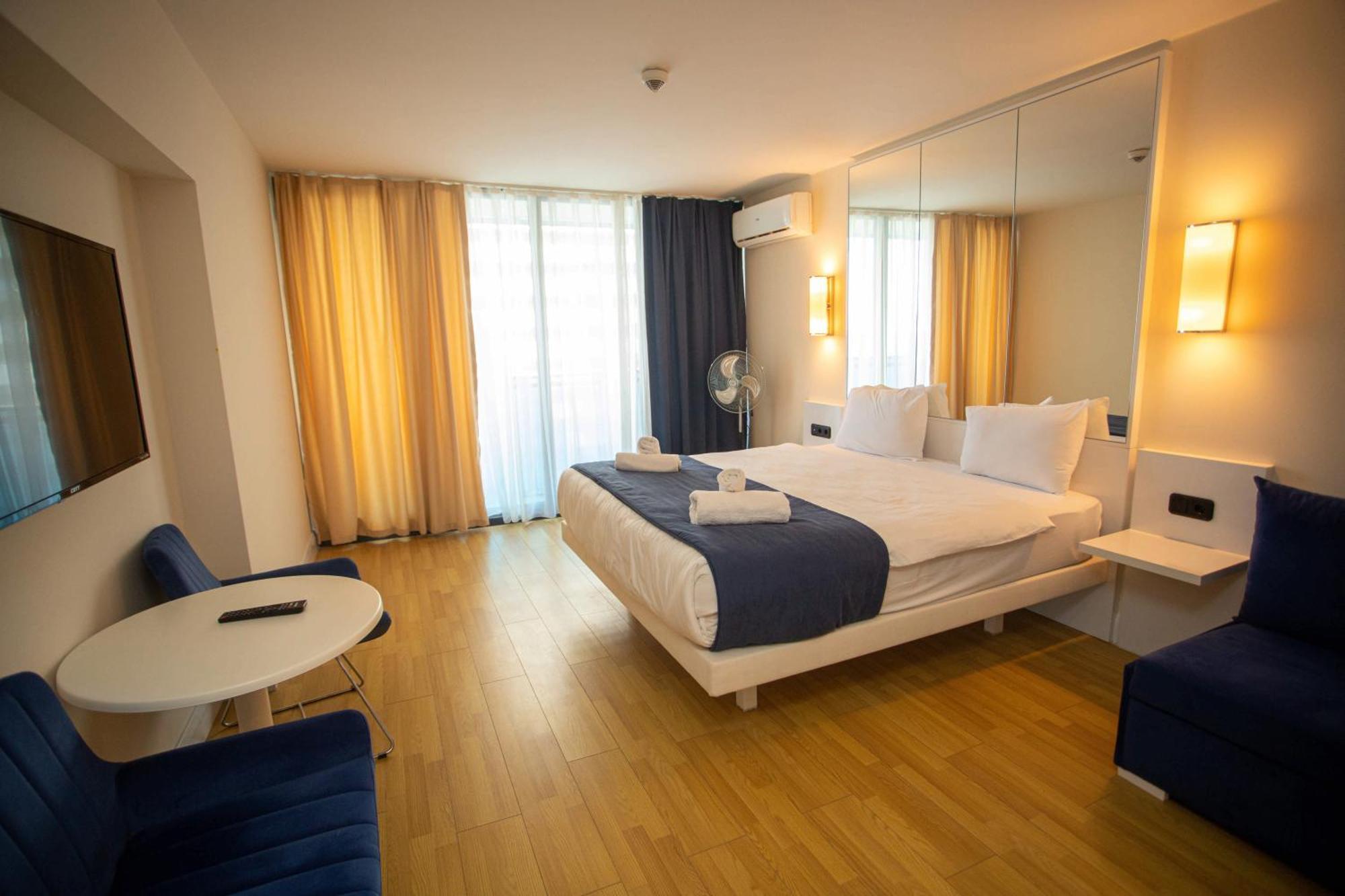 Luxsor & Gorgeous Sea Vlews Batumi Exterior foto