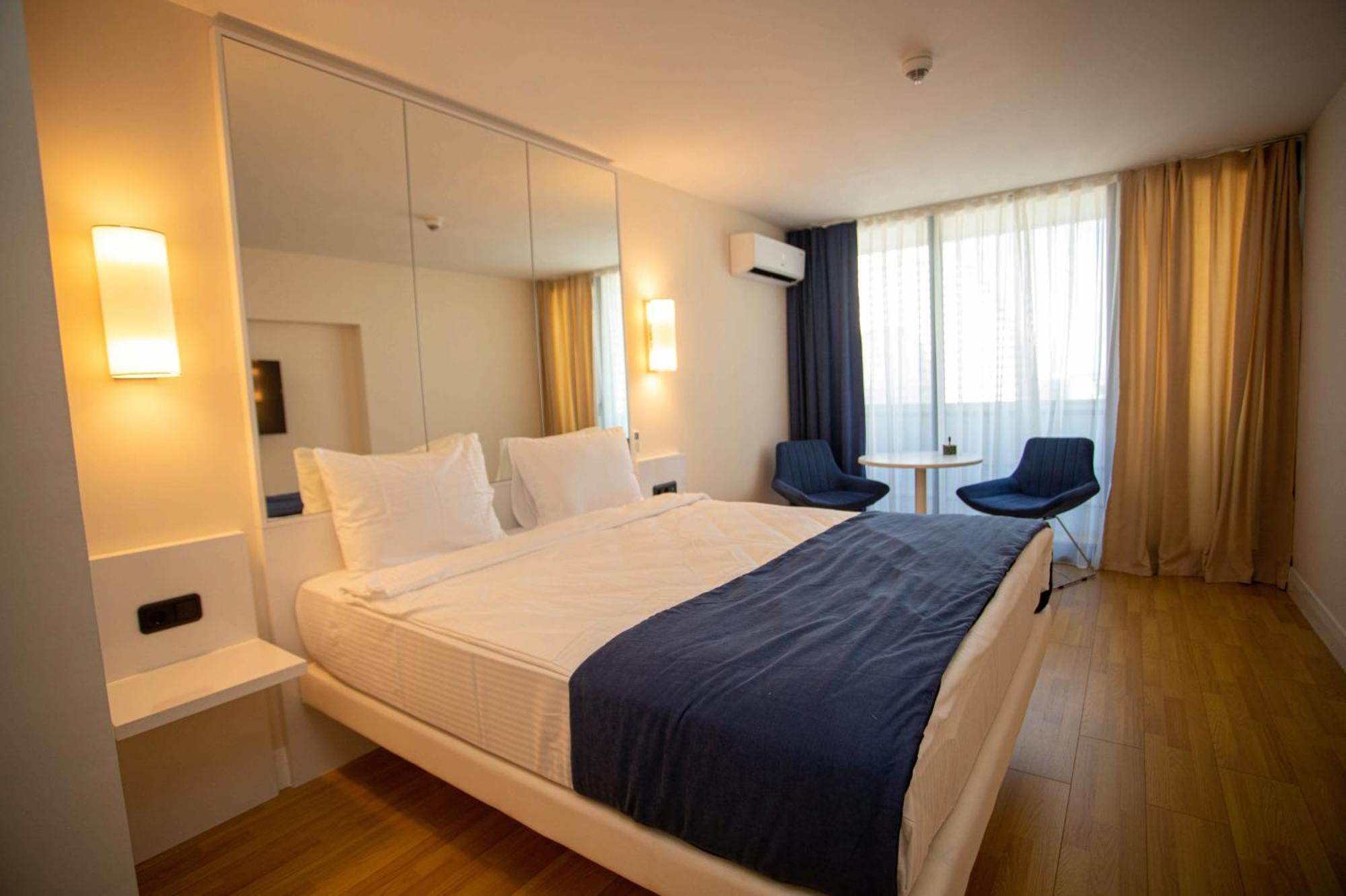 Luxsor & Gorgeous Sea Vlews Batumi Exterior foto