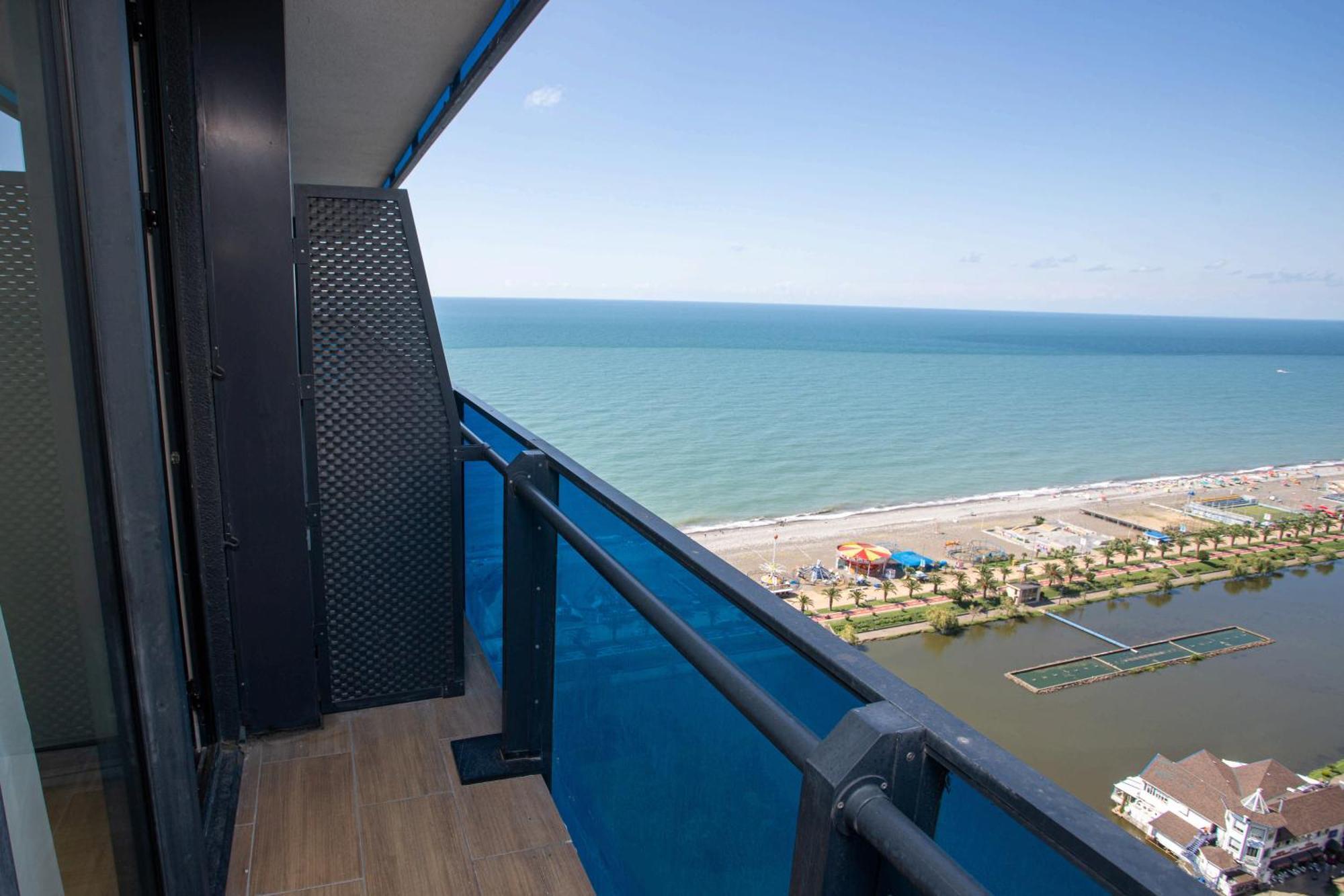 Luxsor & Gorgeous Sea Vlews Batumi Exterior foto